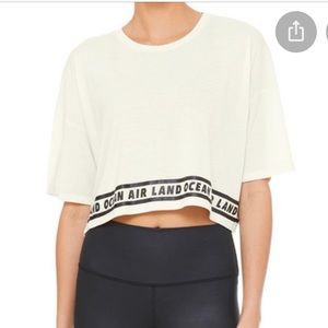 Cropped Alo Yoga Tee | Size S